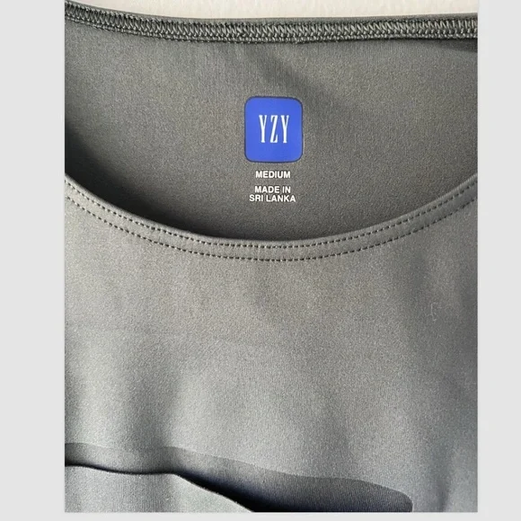 YZY Yeezy Gap Women’s Second Skin Long Sleeve Grey Size Medium New - Picture 6 of 6